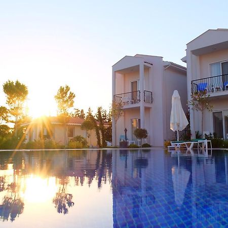 דטקה Kalina Hotel מראה חיצוני תמונה