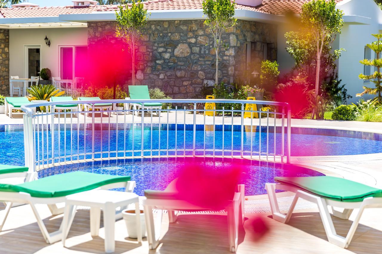 דטקה Kalina Hotel מראה חיצוני תמונה